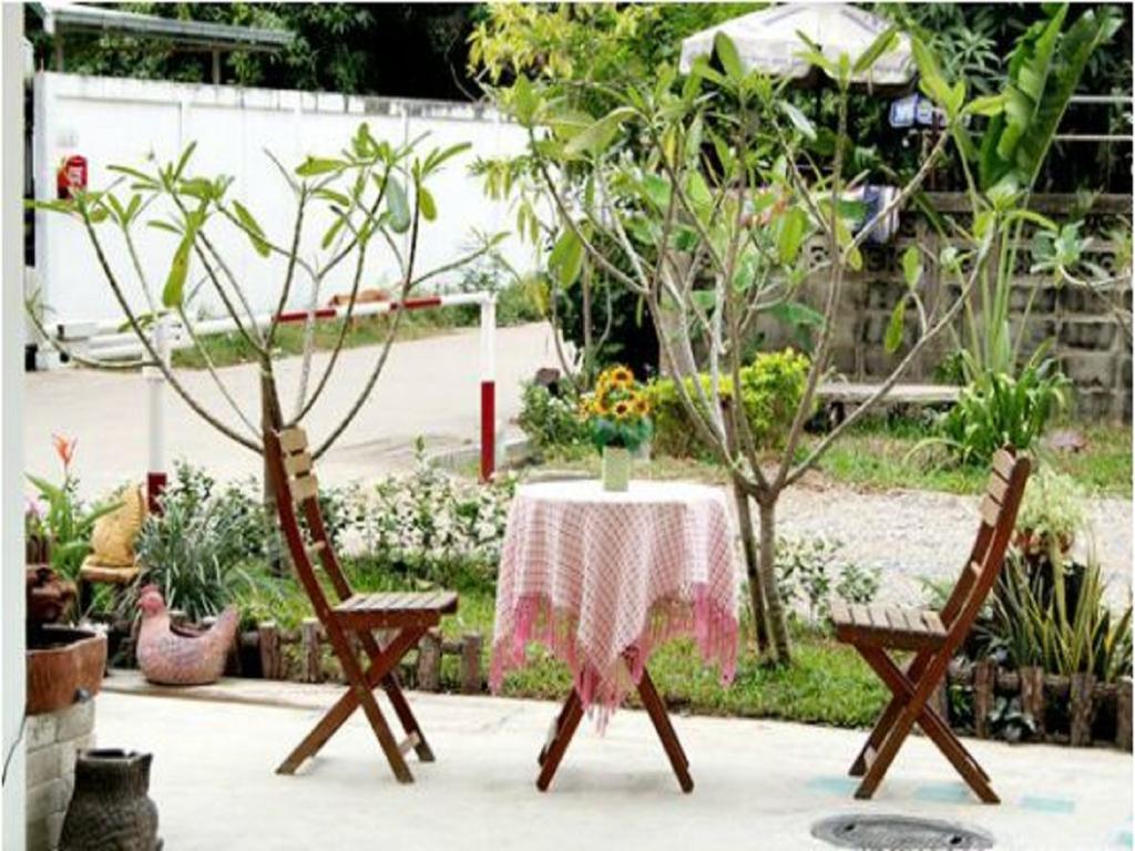 The European Place Bangkok Extérieur photo